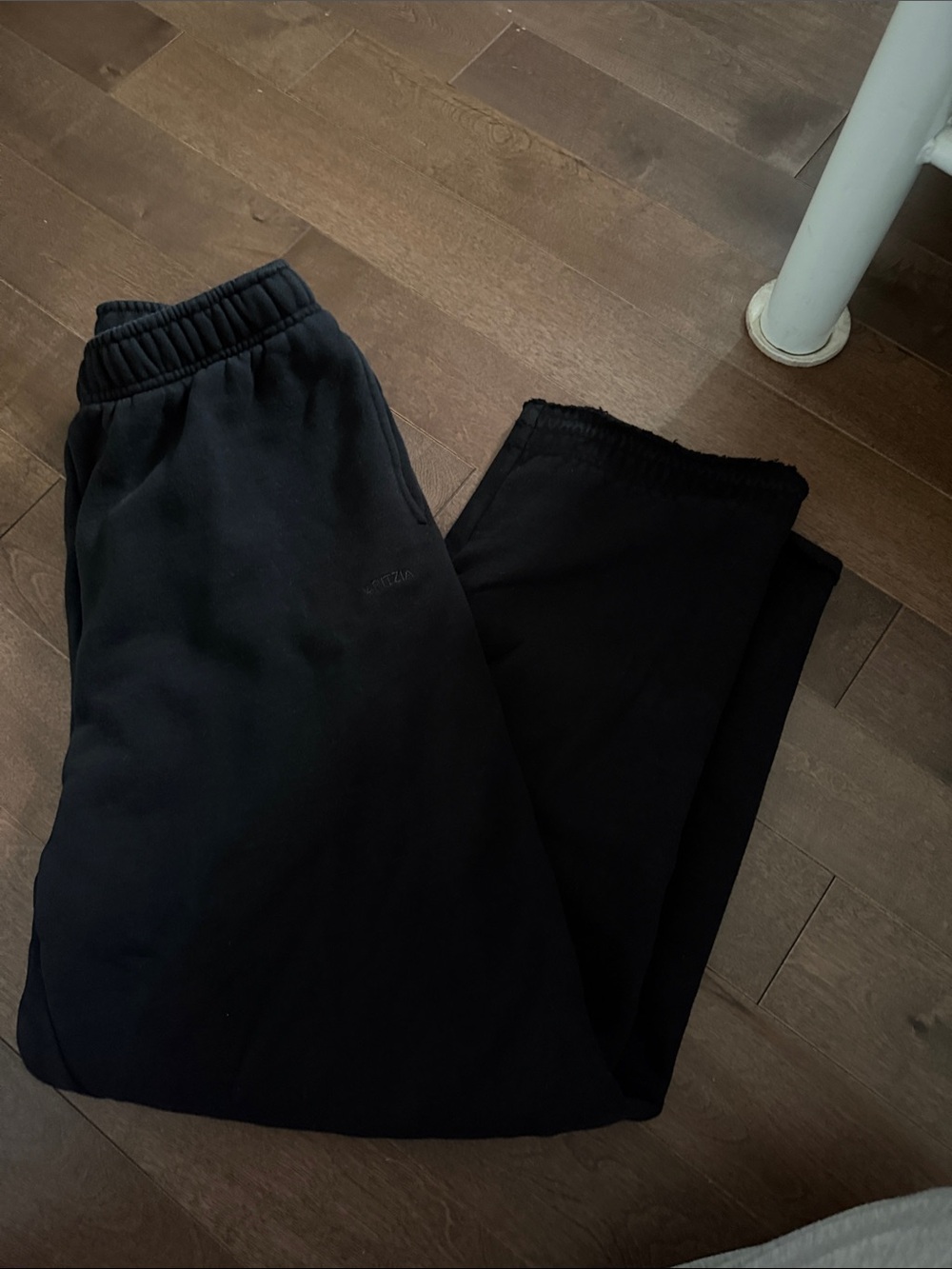 Aritzia Black Straight-Leg Pants